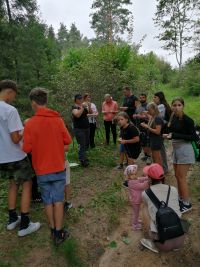 Vasaras lasīšanas piedzīvojums ģimenēm ar bērniem “Ar grāmatu pie dabas”. Pārgājiens ar uzdevumiem “Zīļuka ceļojums”